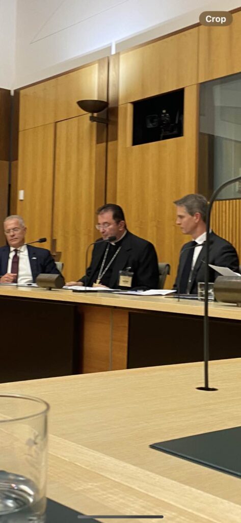  MPs Andrew Charlton, Penny Wong, Alex Hawke, and Michael Sukkar, along with Bishop Tarabay, at the Maronite Forum in Parliament House, Canberra.